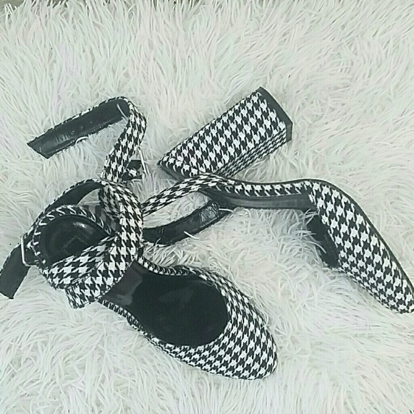 houndstooth heels forever 21